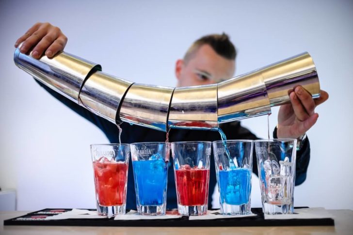 Wieczór hawajski Miodowy Młyn